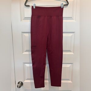 Halara BNWT High Waist Butt Cinch 7/8 Leggings - Burgundy - size L